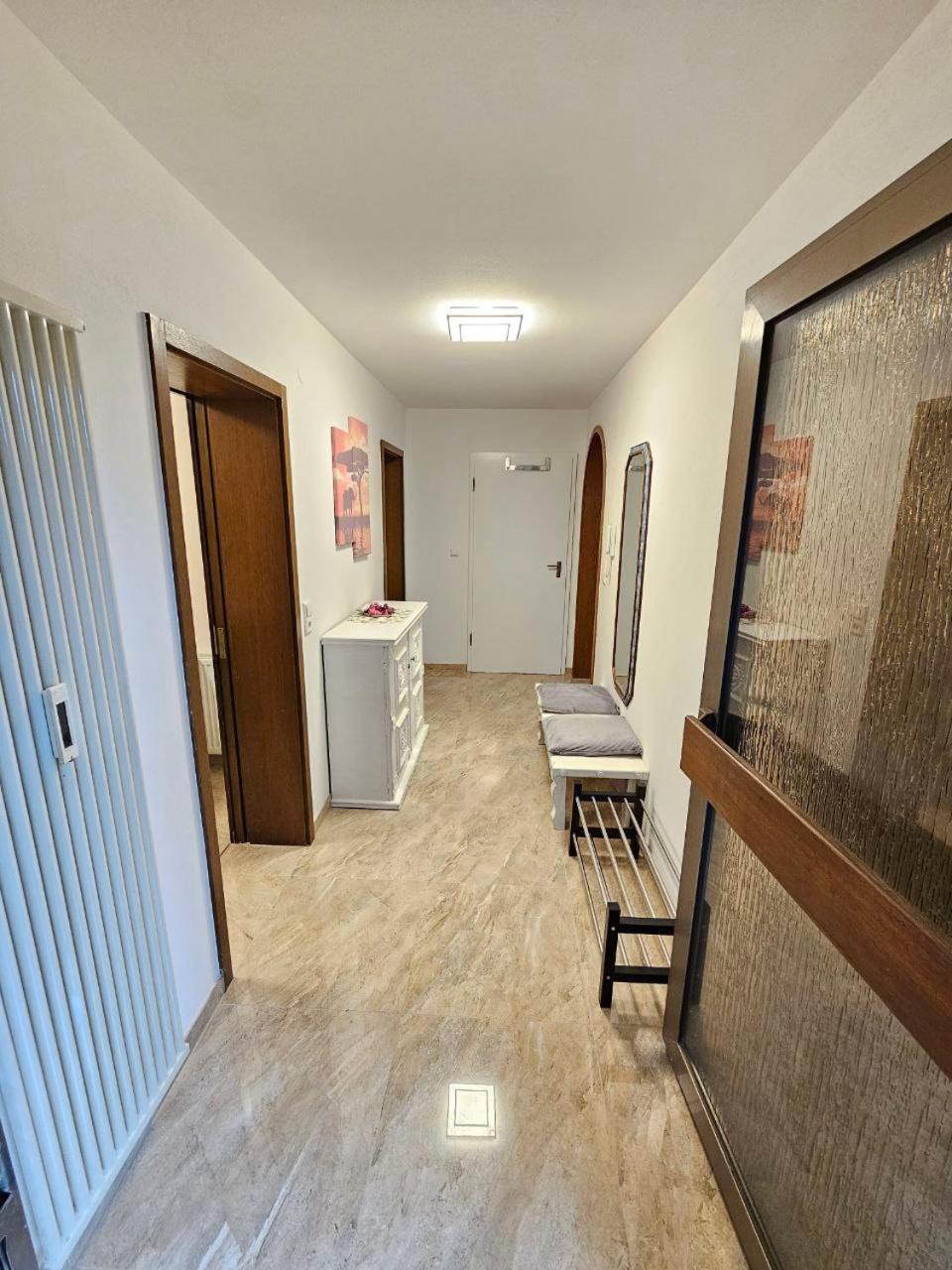 Schoene Wohnung Am Georgenberg Ройтлінген Екстер'єр фото