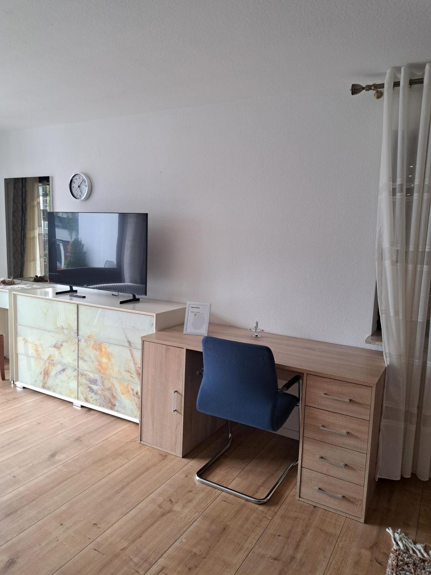 Schoene Wohnung Am Georgenberg Ройтлінген Екстер'єр фото