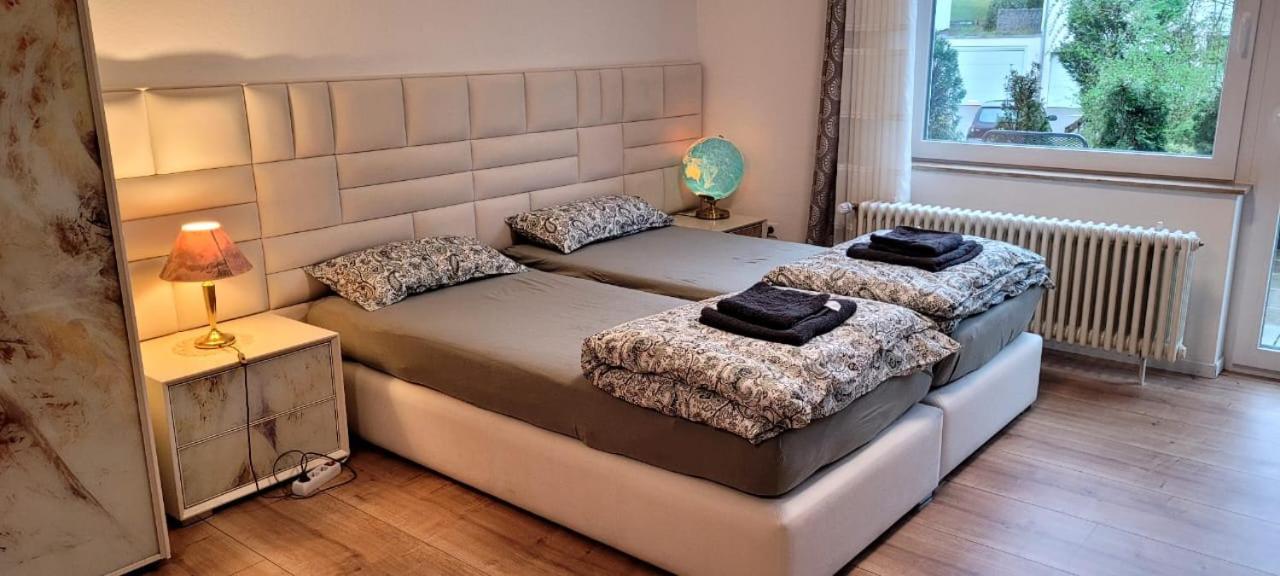 Schoene Wohnung Am Georgenberg Ройтлінген Екстер'єр фото